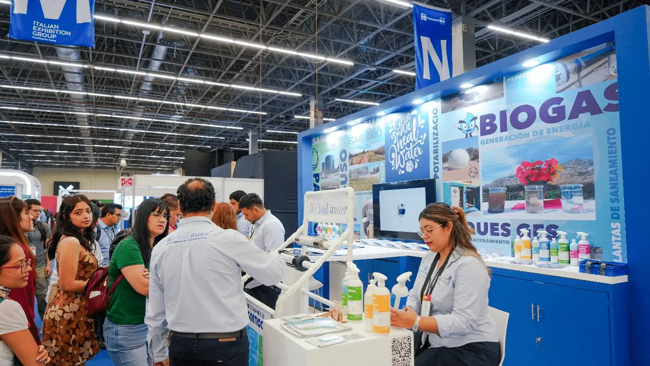 piso expositor ecomondo